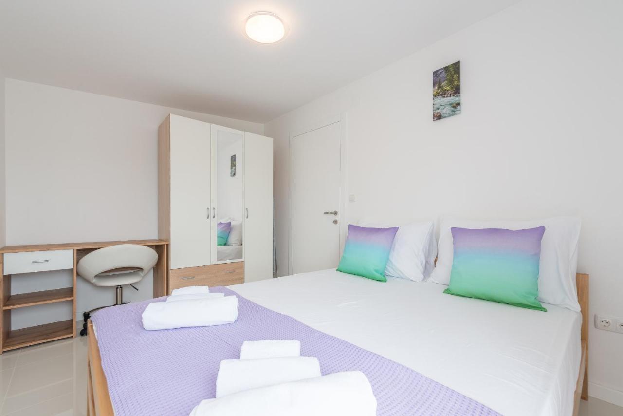 Windrose Apartments วีร์ ภายนอก รูปภาพ
