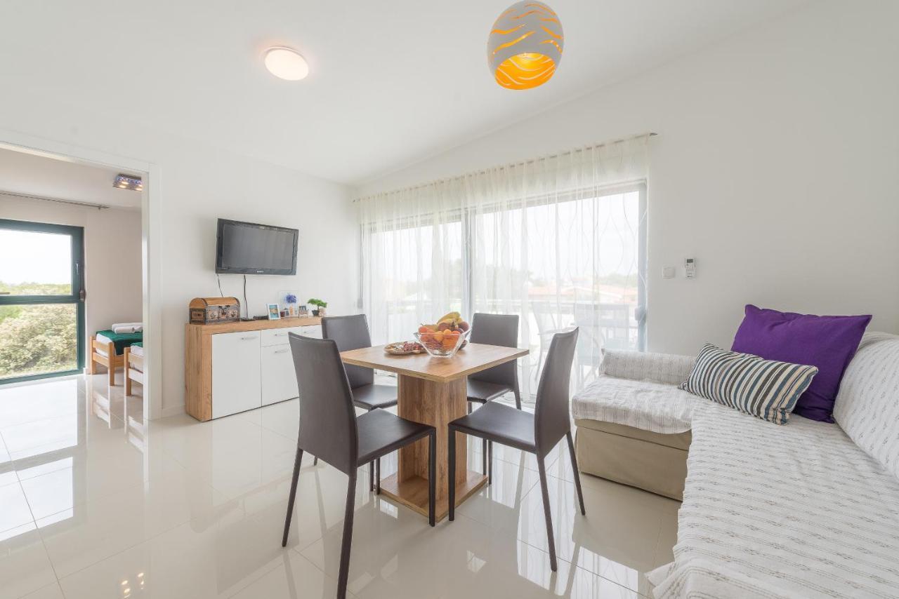 Windrose Apartments วีร์ ภายนอก รูปภาพ